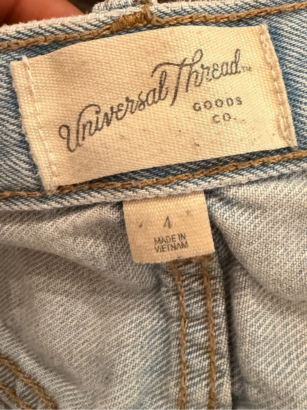 Universal Thread Mid-Rise 90s Baggy Denim Shorts Size 4 Grunge Indie Sleaze